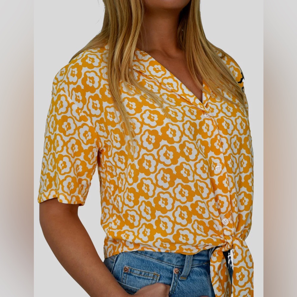 Selfie Floral Crop Blouse